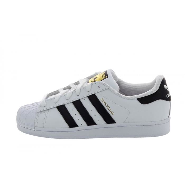 basket adidas noir et blanche